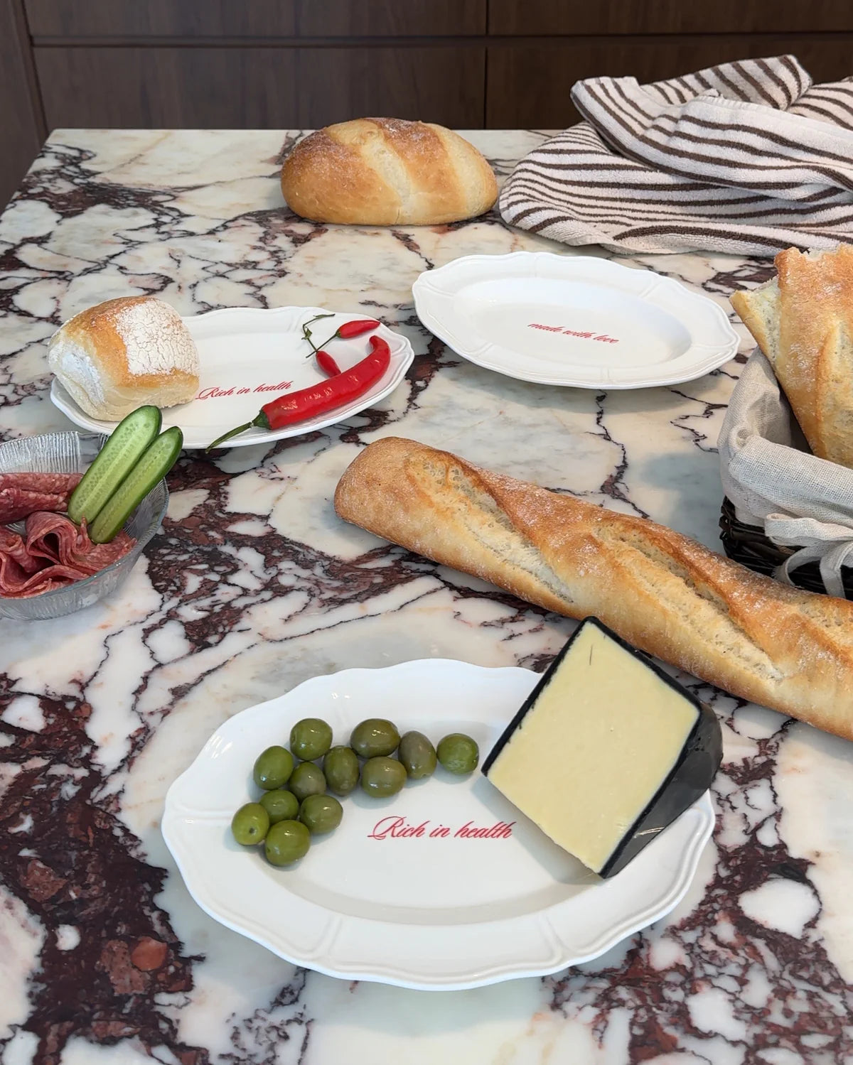 “Rich in health” ceramic plate