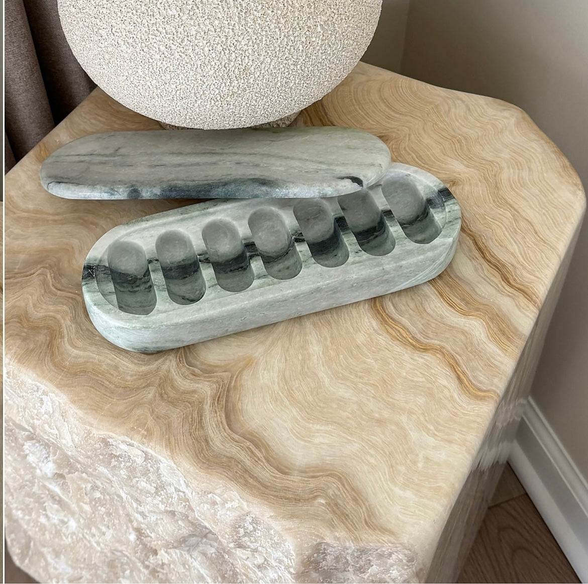 Marble pill organizer