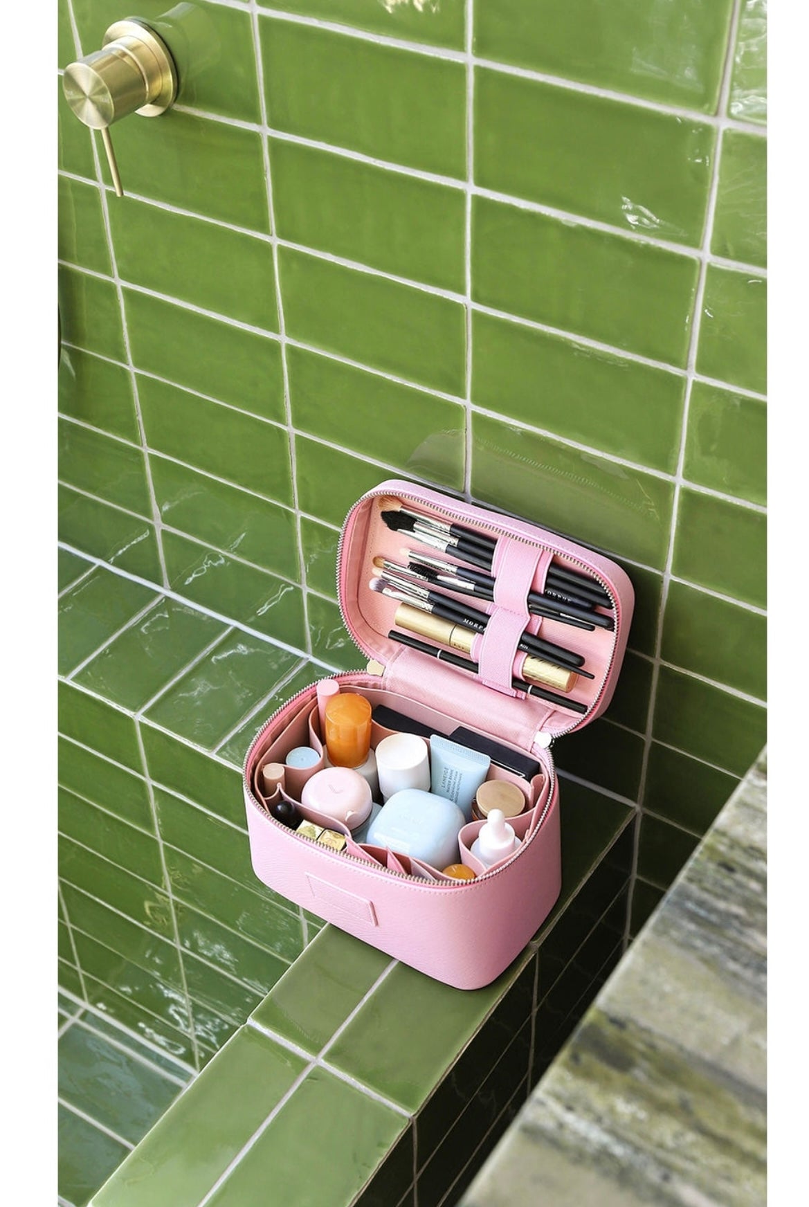 Mini vanity case in Lavender Pink